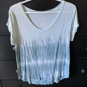Ombré v-neck shirt